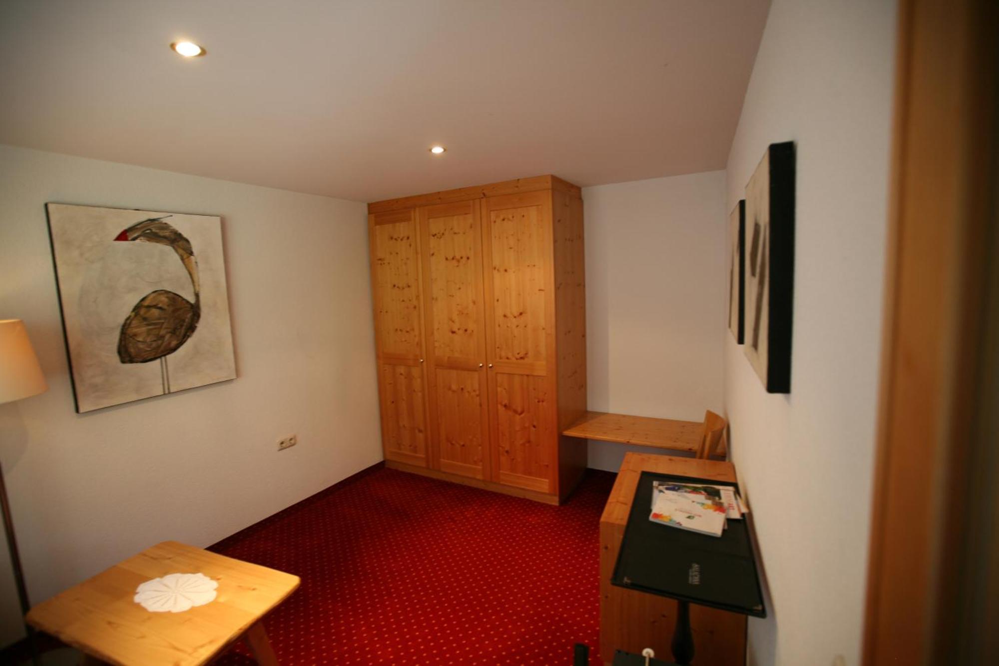 Bio-Hotel Saladina Gaschurn Room photo